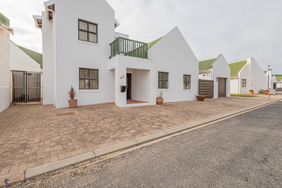 4 Bedroom Property for Sale in Country Club Western Cape